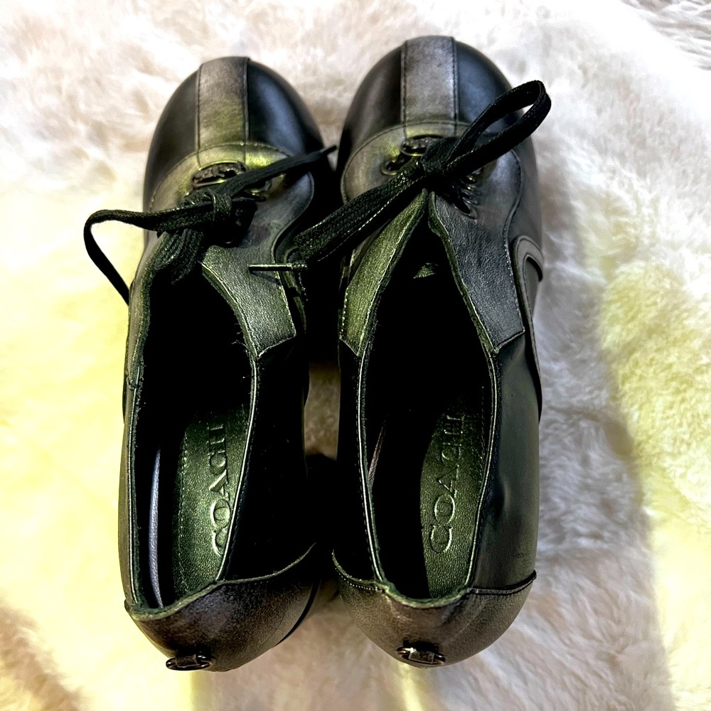 Coach blocked heel Shoes.